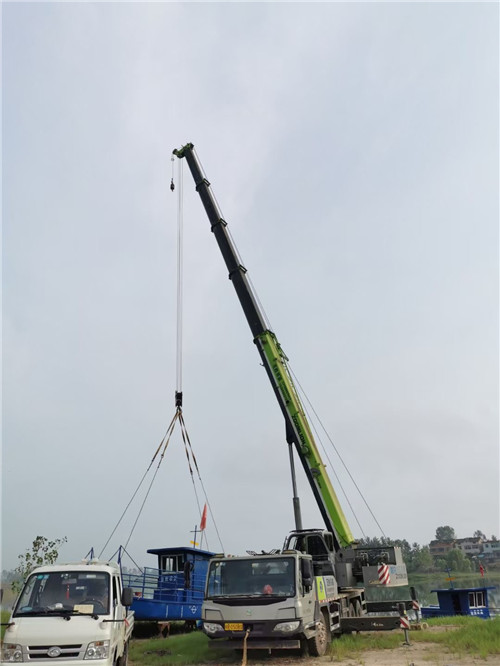 高平市桥梁建设吊装案例